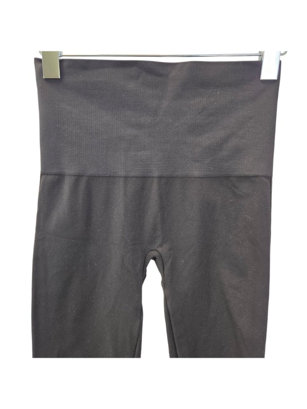 Spanx Look at Me Now Seamless Textured Leggings Size Large - Picture 4 of 5